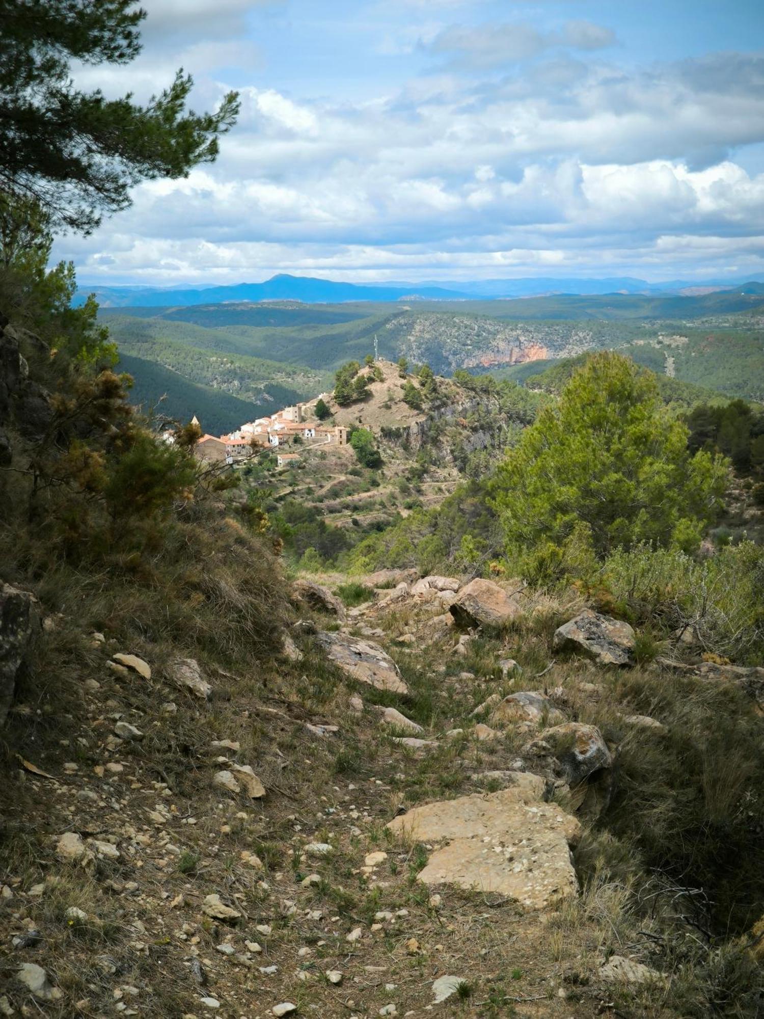 Cara Norte , Casa Rural-Castillo De Villamalefa Luaran gambar